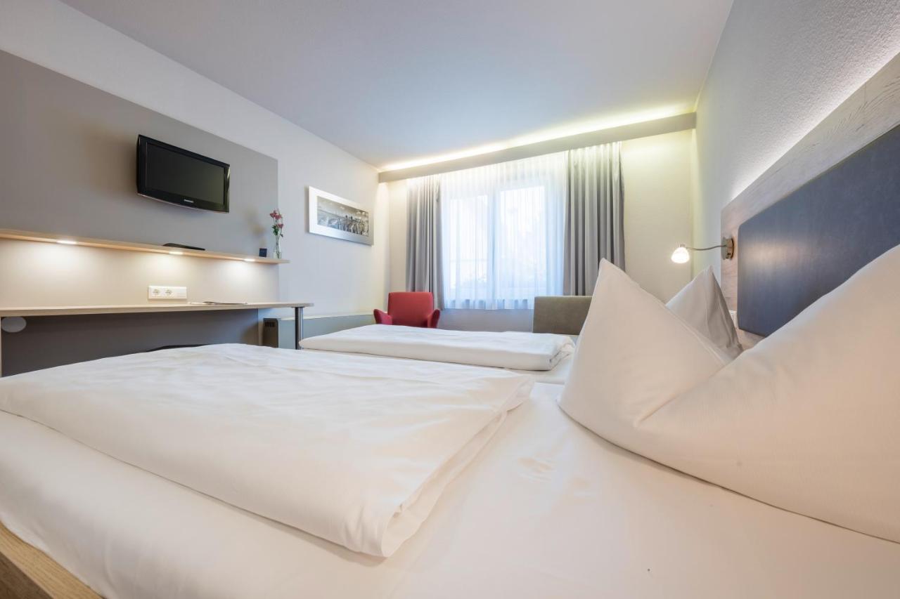 Landhotel Traube คอนสตานซ์ ภายนอก รูปภาพ
